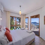 Tara Holiday home *